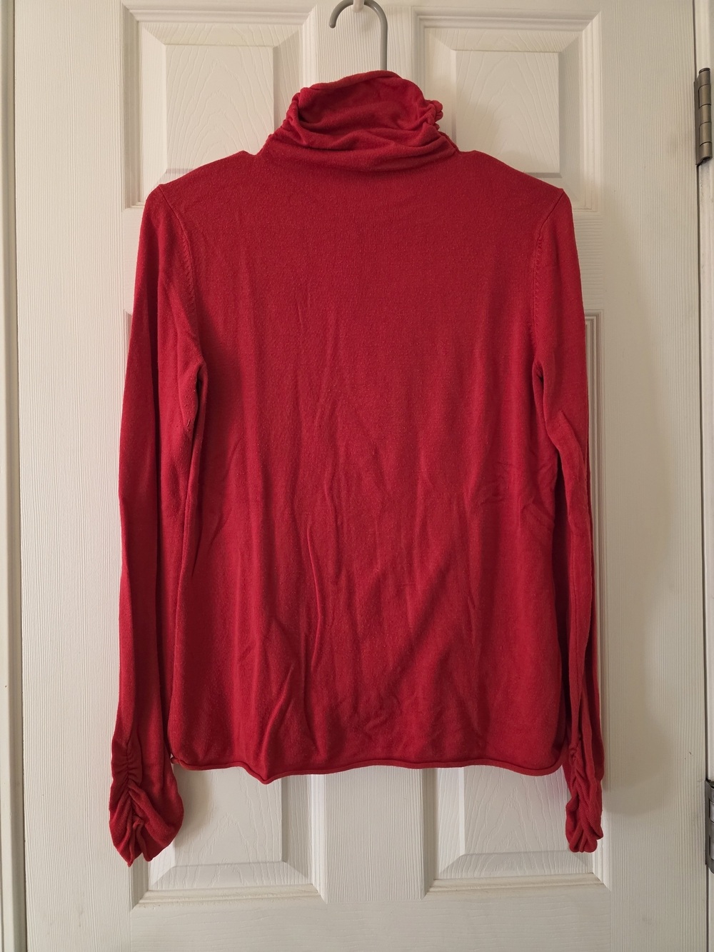 Women’s Red Turtleneck Long-Sleeve Sweater